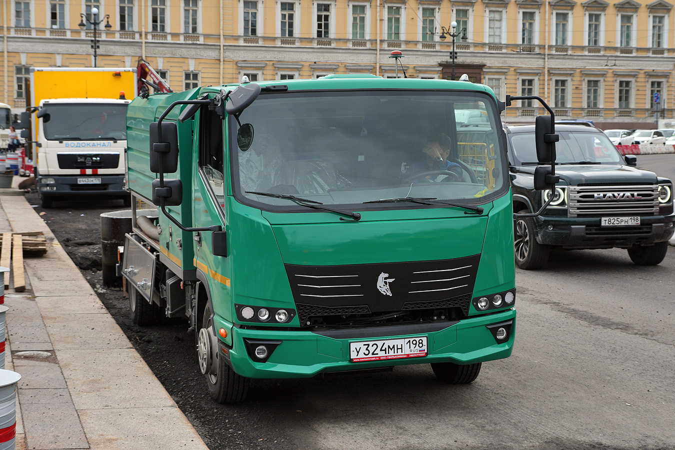 Санкт-Петербург, № У 324 МН 198 — КамАЗ-43089-F5 "Компас 9"