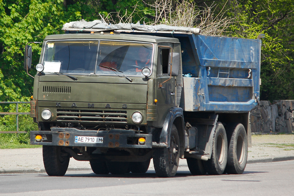 Днепропетровская область, № АЕ 7910 ІМ — КамАЗ-54112