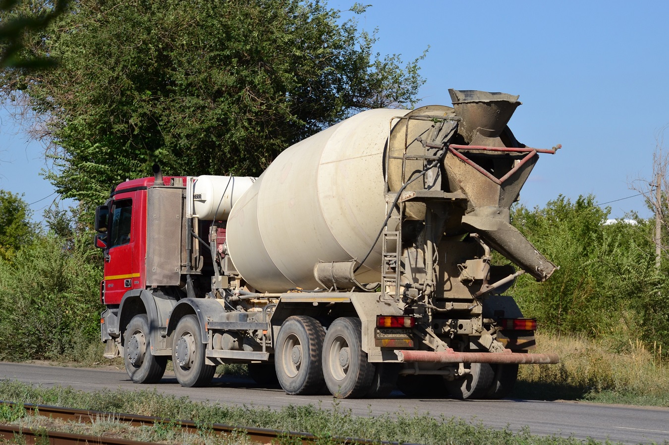 Волгоградская область, № В 051 НО 134 — Mercedes-Benz Actros '09 4141 [Z9M]