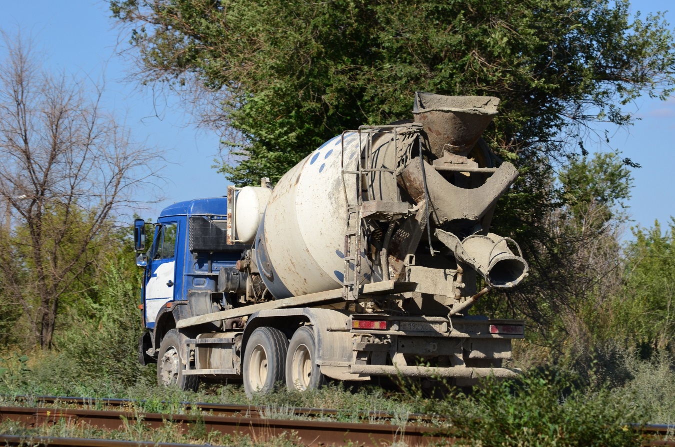 Волгоградская область, № С 192 ХС 34 — КамАЗ-65115-62
