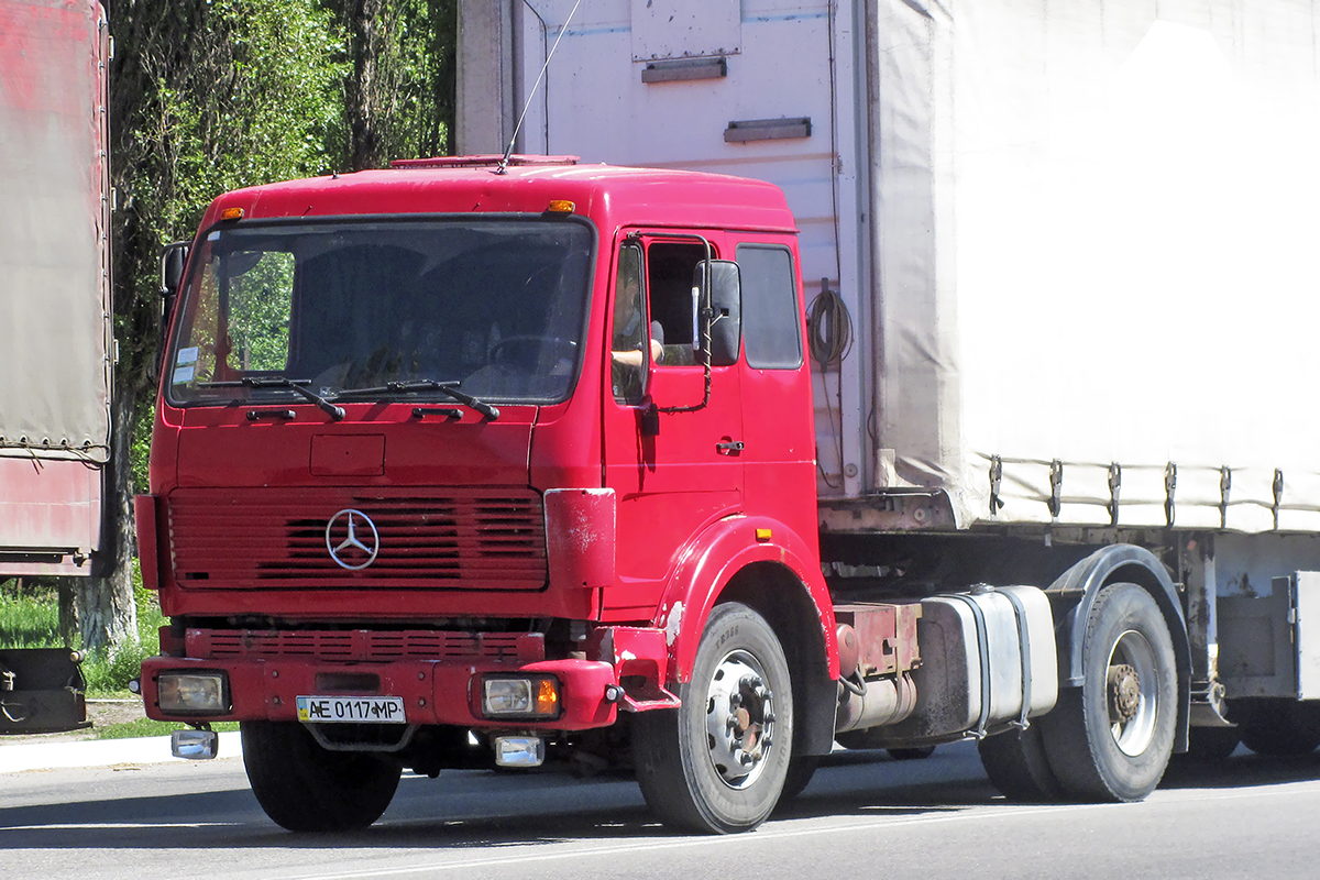Днепропетровская область, № АЕ 0117 МР — Mercedes-Benz NG 1622