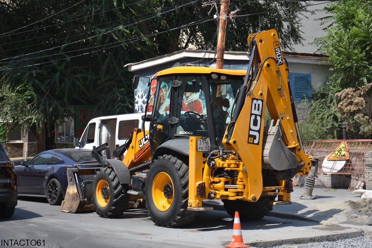 Ростовская область, № 3176 РК 61 — JCB 3CX