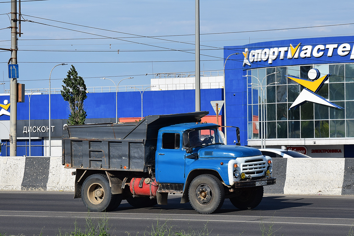 Волгоградская область, № Т 092 КУ 34 — ЗИЛ-495810