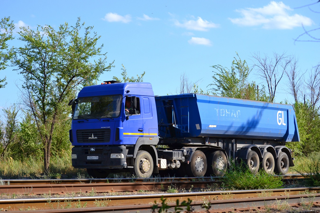 Волгоградская область, № Е 502 КУ 134 — МАЗ-6430C9