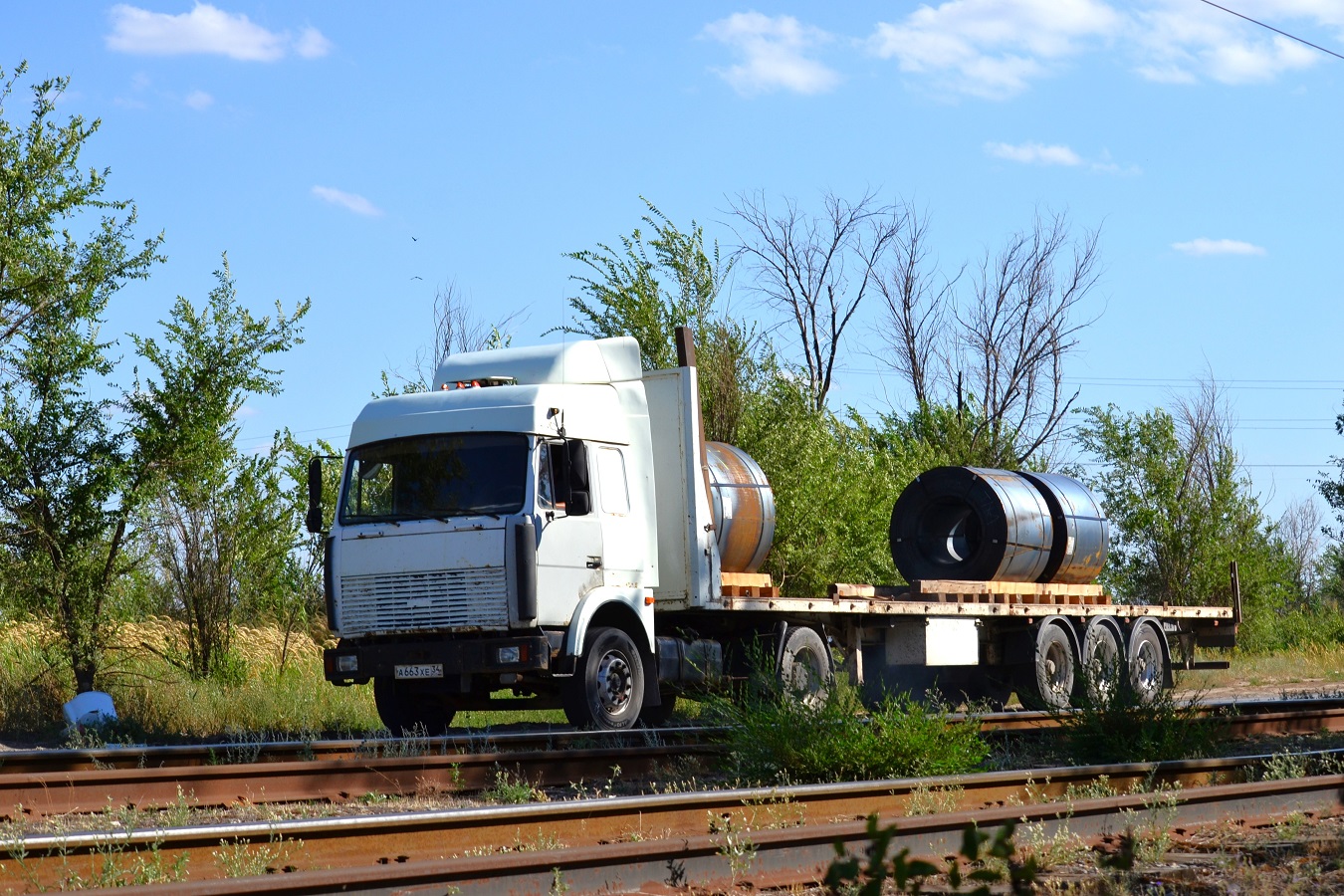 Волгоградская область, № А 663 ХЕ 34 — МАЗ-54329
