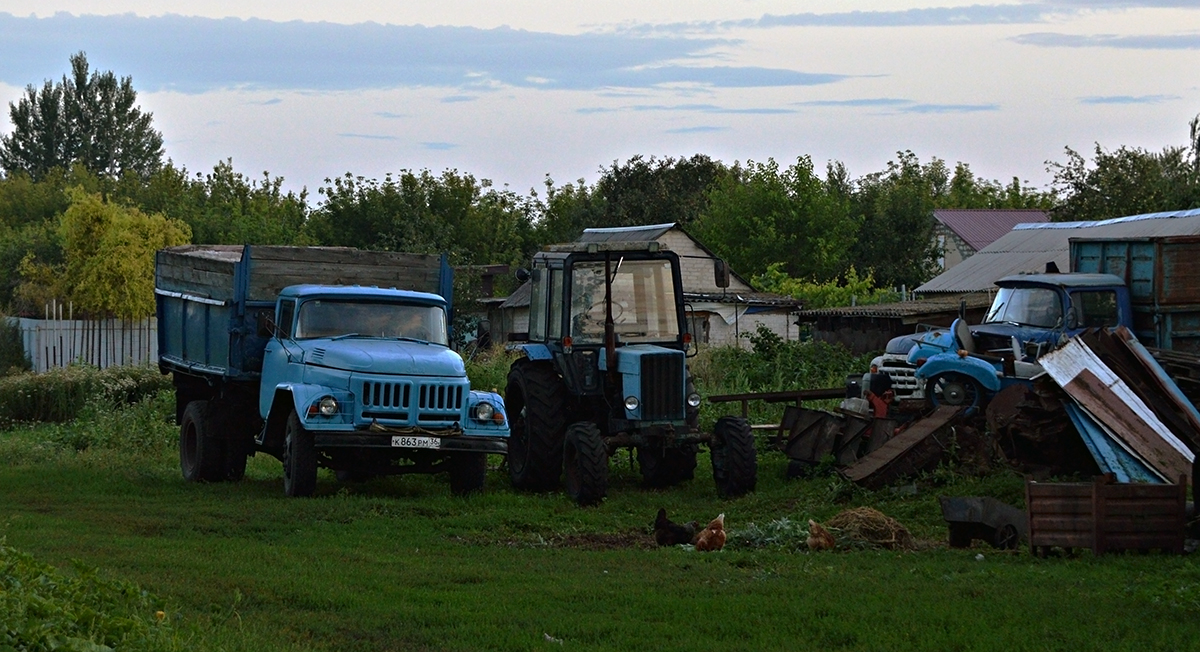 Воронежская область, № К 863 РМ 36 — ЗИЛ-495710; Воронежская область, № (36) Б/Н СТ 0082 — МТЗ-82 (общая модель); Воронежская область — Спецтехника с нечитаемыми на фото номерами