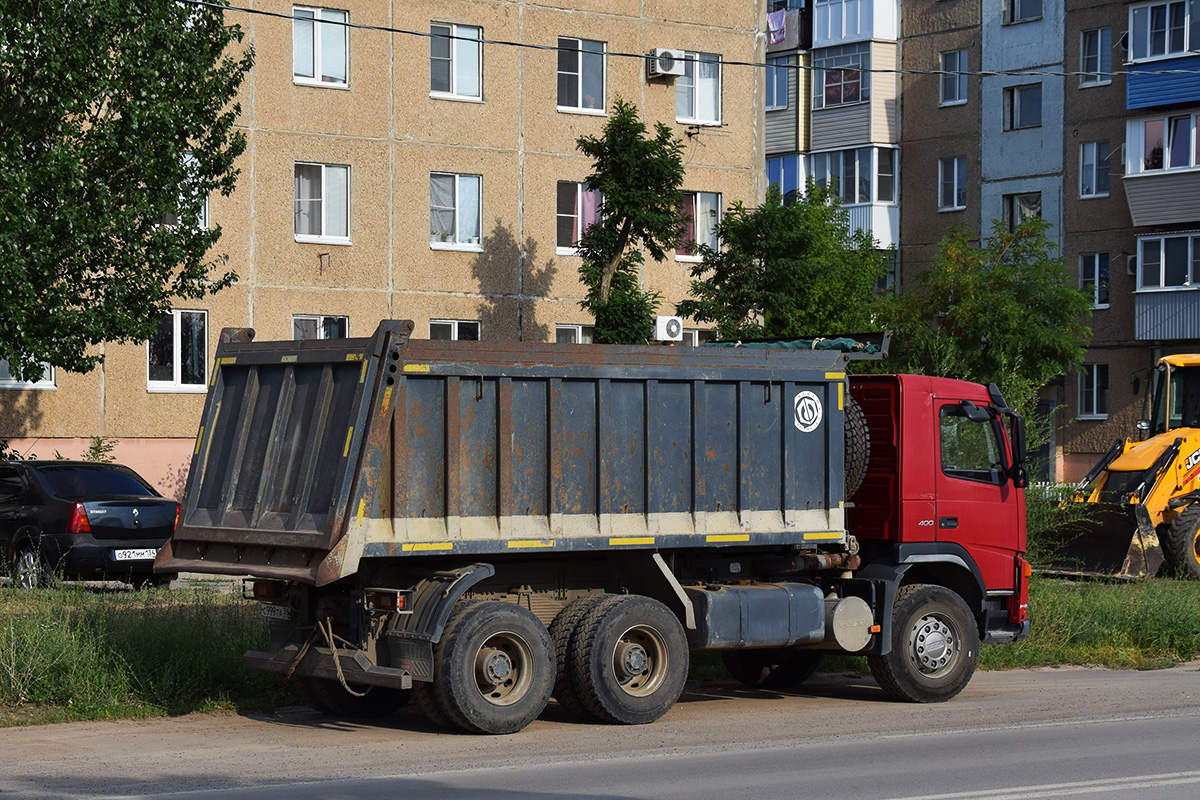 Волгоградская область, № С 999 ТА 36 — Volvo ('2002) FM12.400