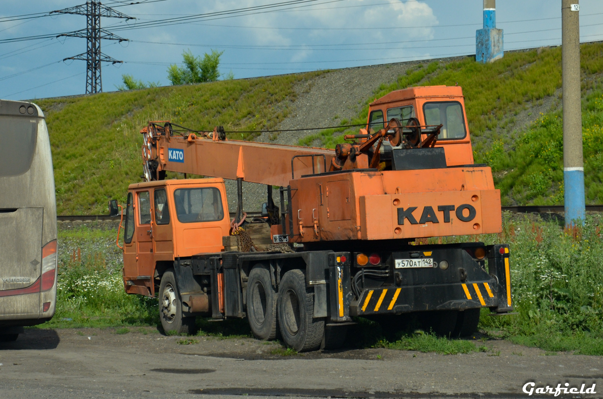Кемеровская область, № У 570 АТ 142 — Mitsubishi Fuso (общая модель)