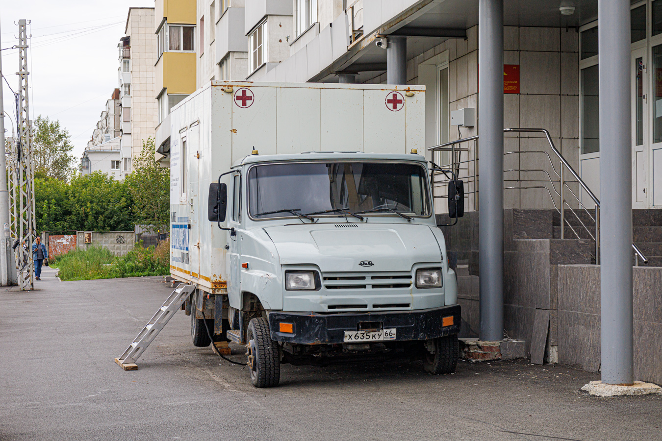 Свердловская область, № Х 635 КУ 66 — ЗИЛ-5301E2 "Бычок"