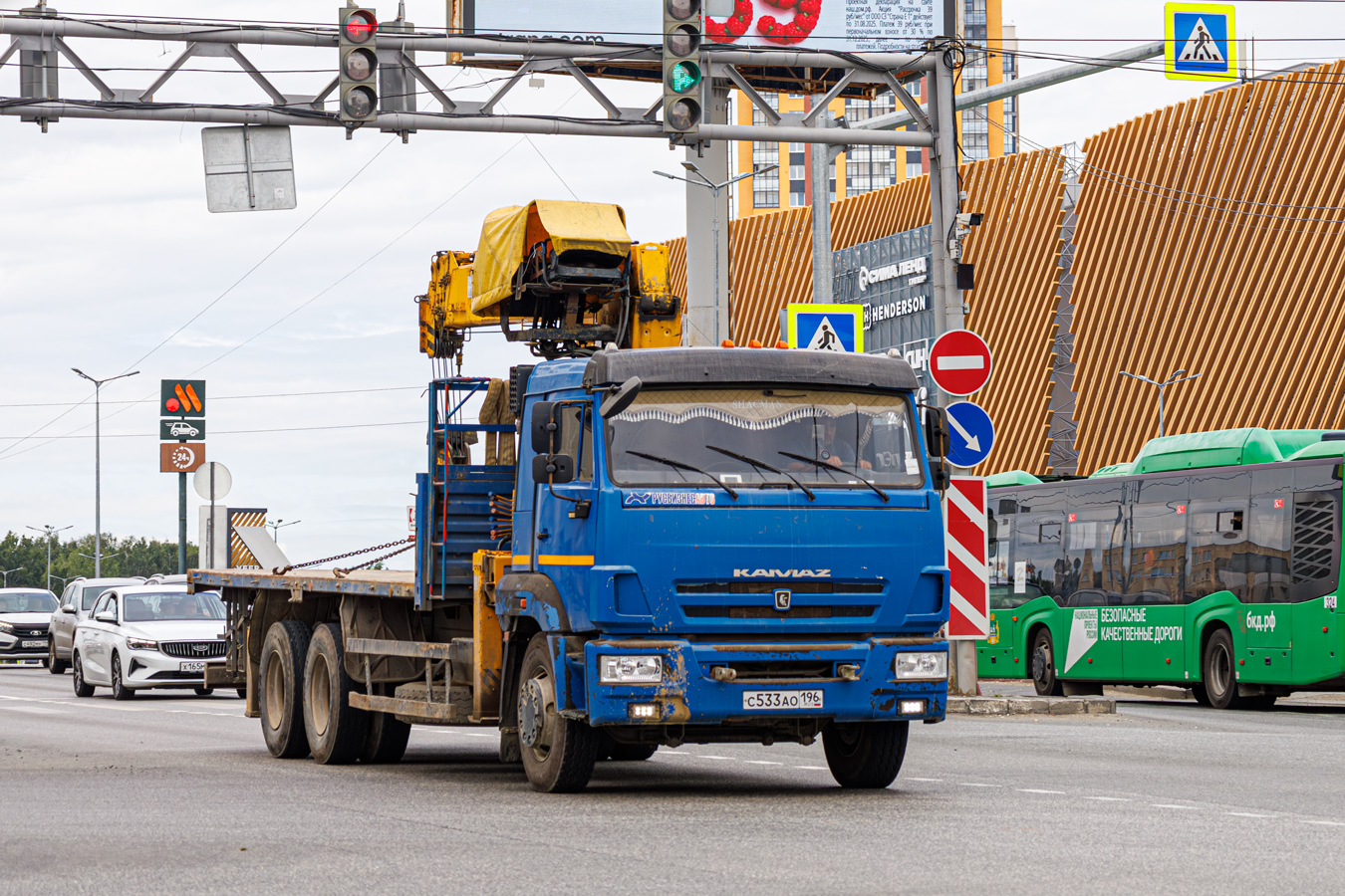 Свердловская область, № С 533 АО 196 — КамАЗ-65117 (общая модель)