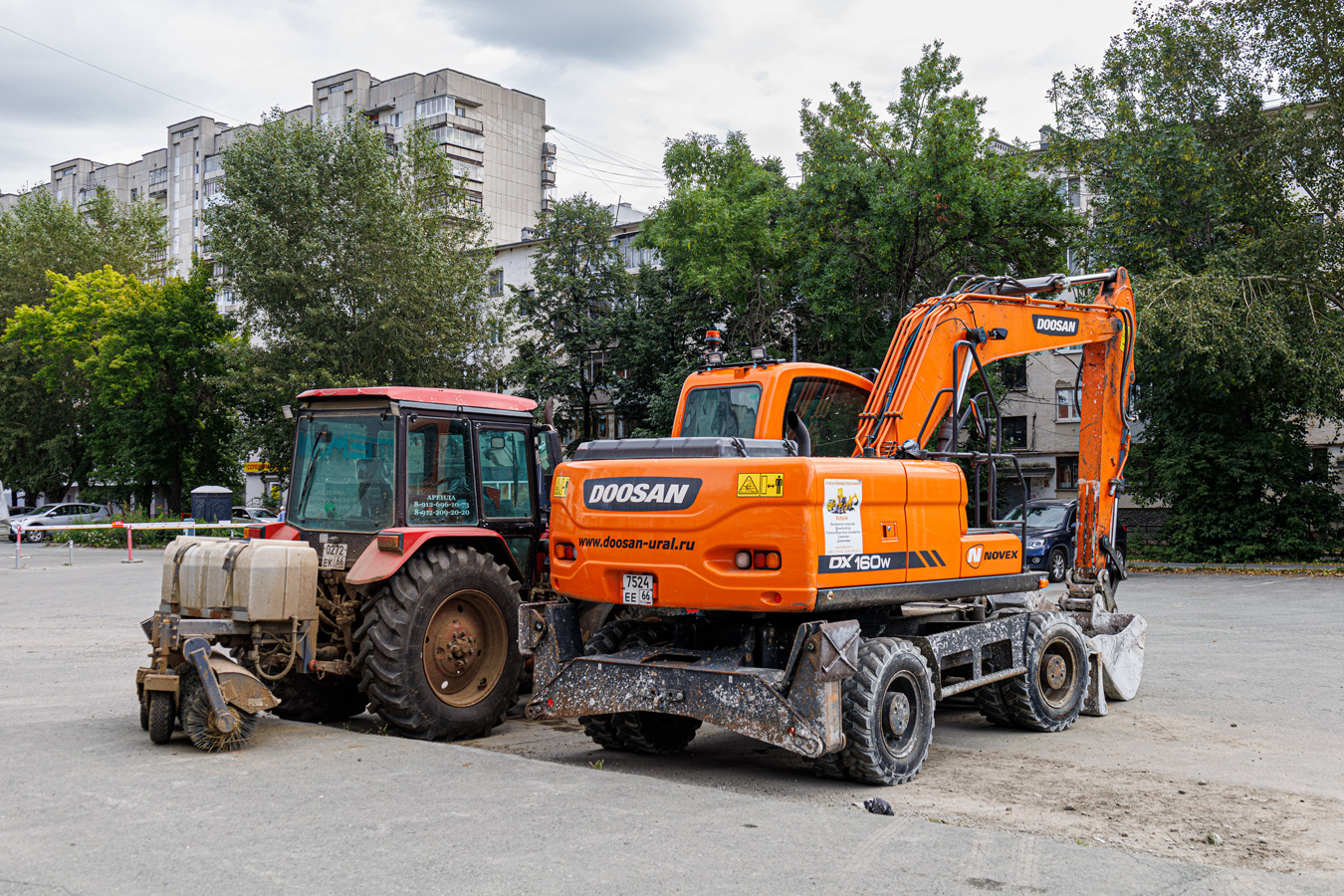 Свердловская область, № 7524 ЕЕ 66 — Doosan DX160W
