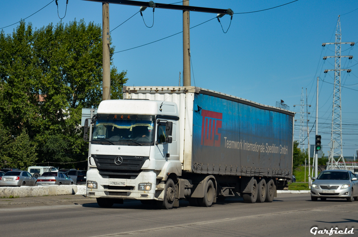 Кемеровская область, № У 782 ОС 142 — Mercedes-Benz Axor 1843