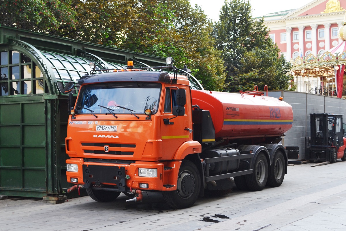 Москва, № У 712 СВ 797 — КамАЗ-65115-A5(48)