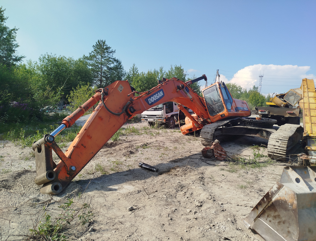 Свердловская область, № 2232 СС 66 — Doosan DX420LCA