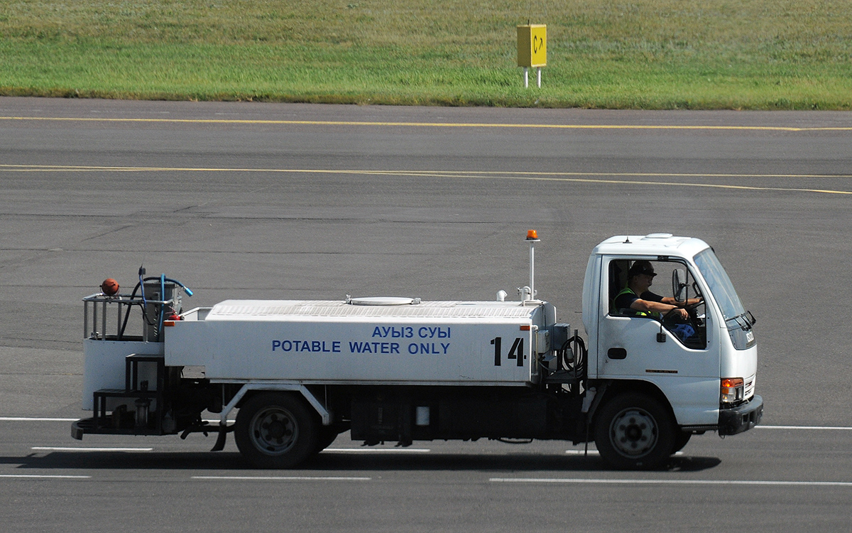 Астана, № 14 — Isuzu Forward (общая модель)