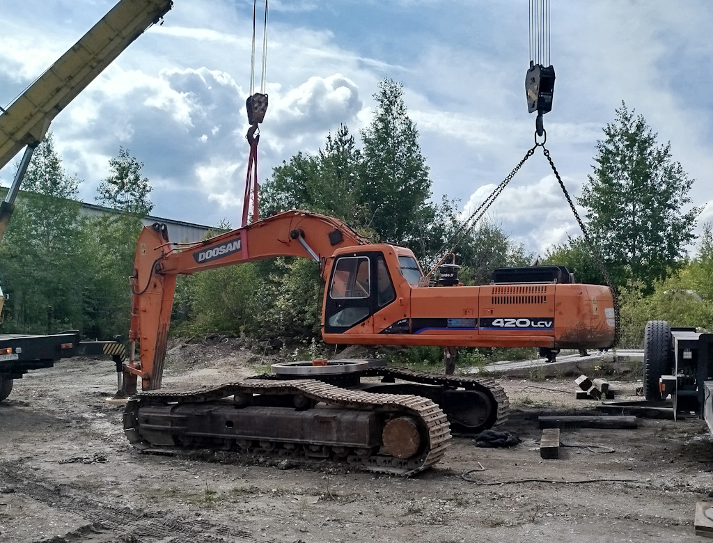 Свердловская область, № 2232 СС 66 — Doosan DX420LCA