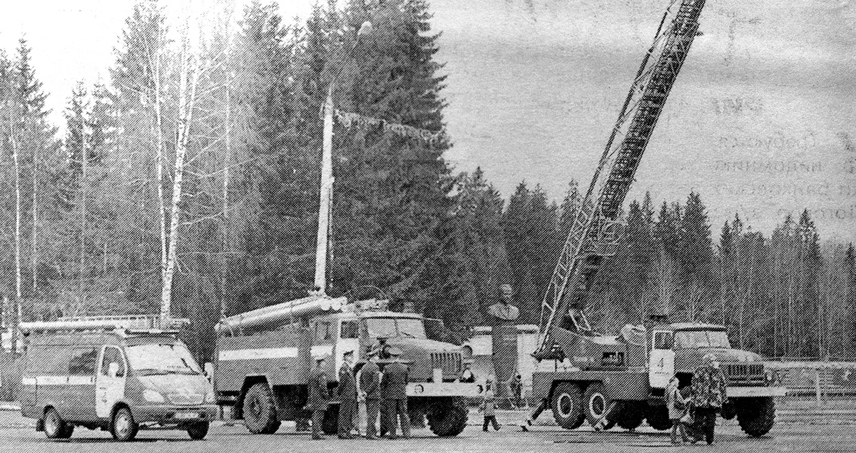 Архангельская область, № Е 366 МО 29 — Урал-43206; Архангельская область, № Н 068 КЕ 29 — ЗИЛ-131Н (УАМЗ)
