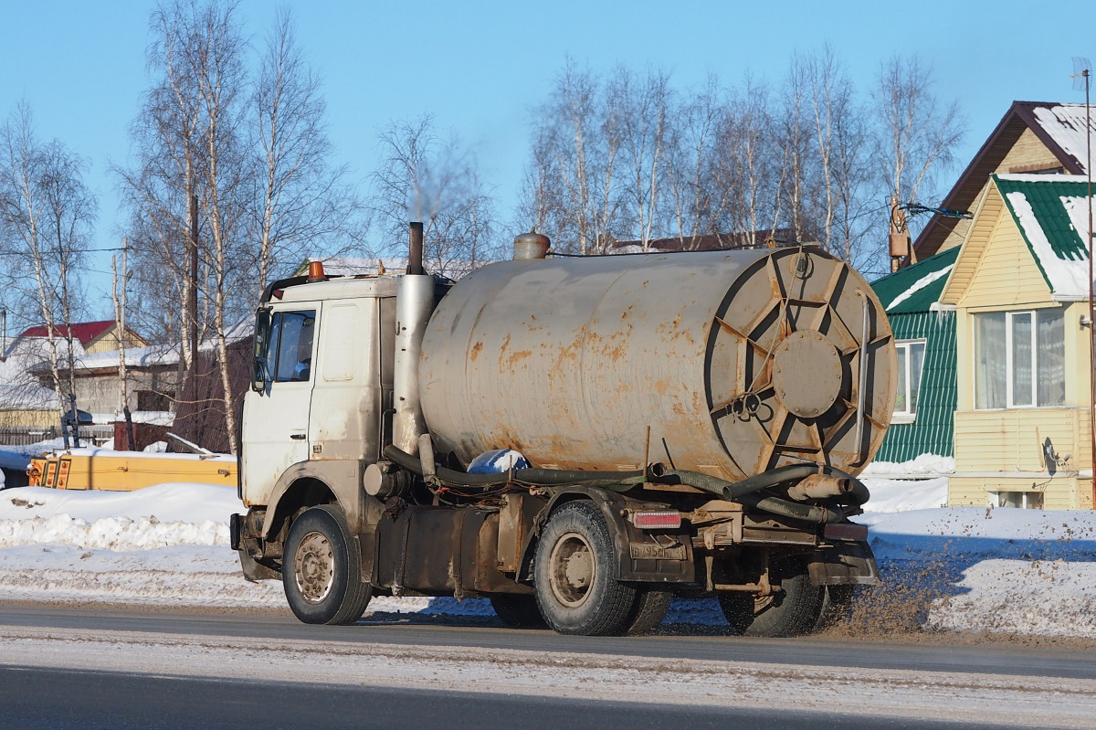 Ханты-Мансийский автоном.округ, № В 795 СН 186 — МАЗ-5432A5