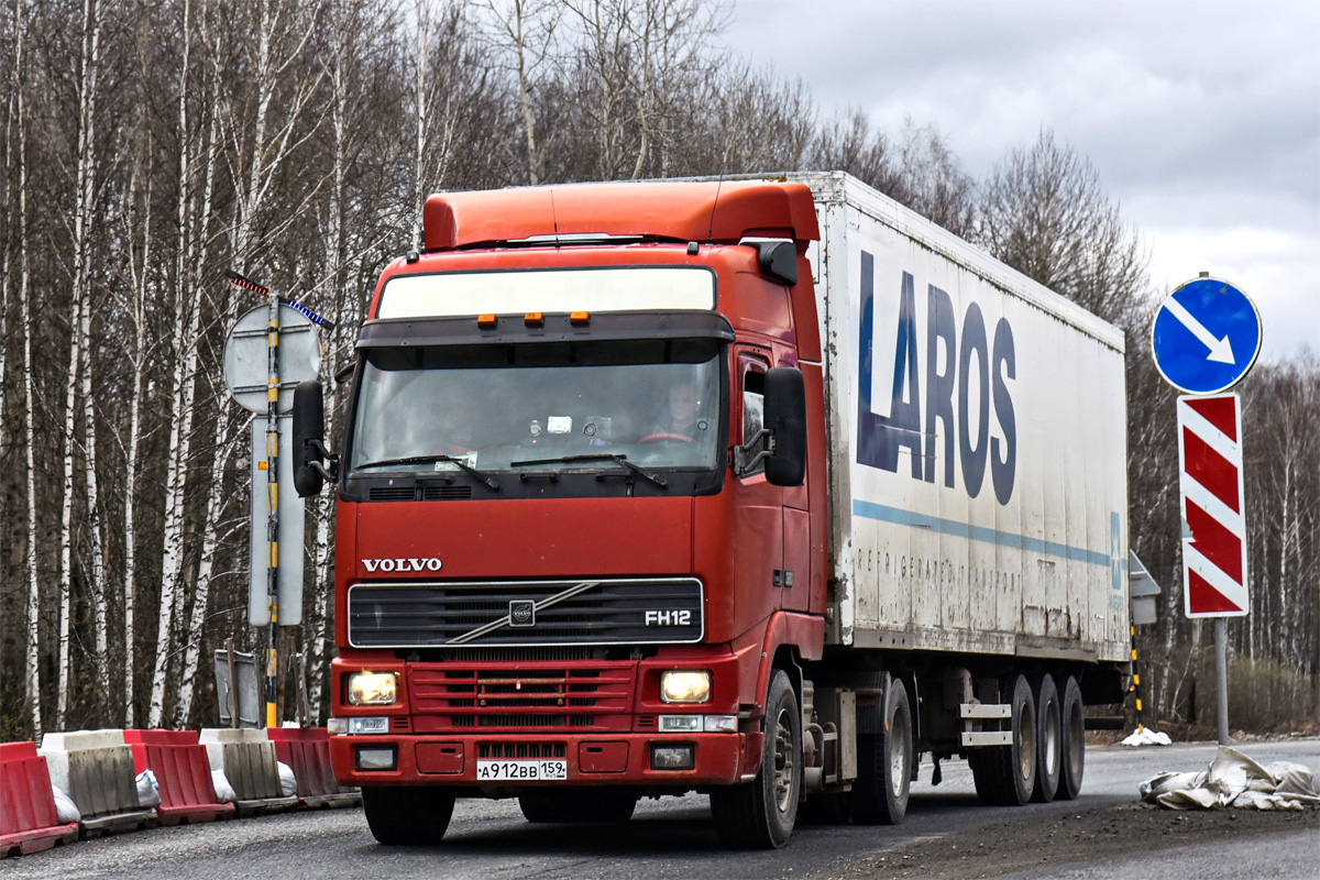 Пермский край, № А 912 ВВ 159 — Volvo ('1993) FH12.380