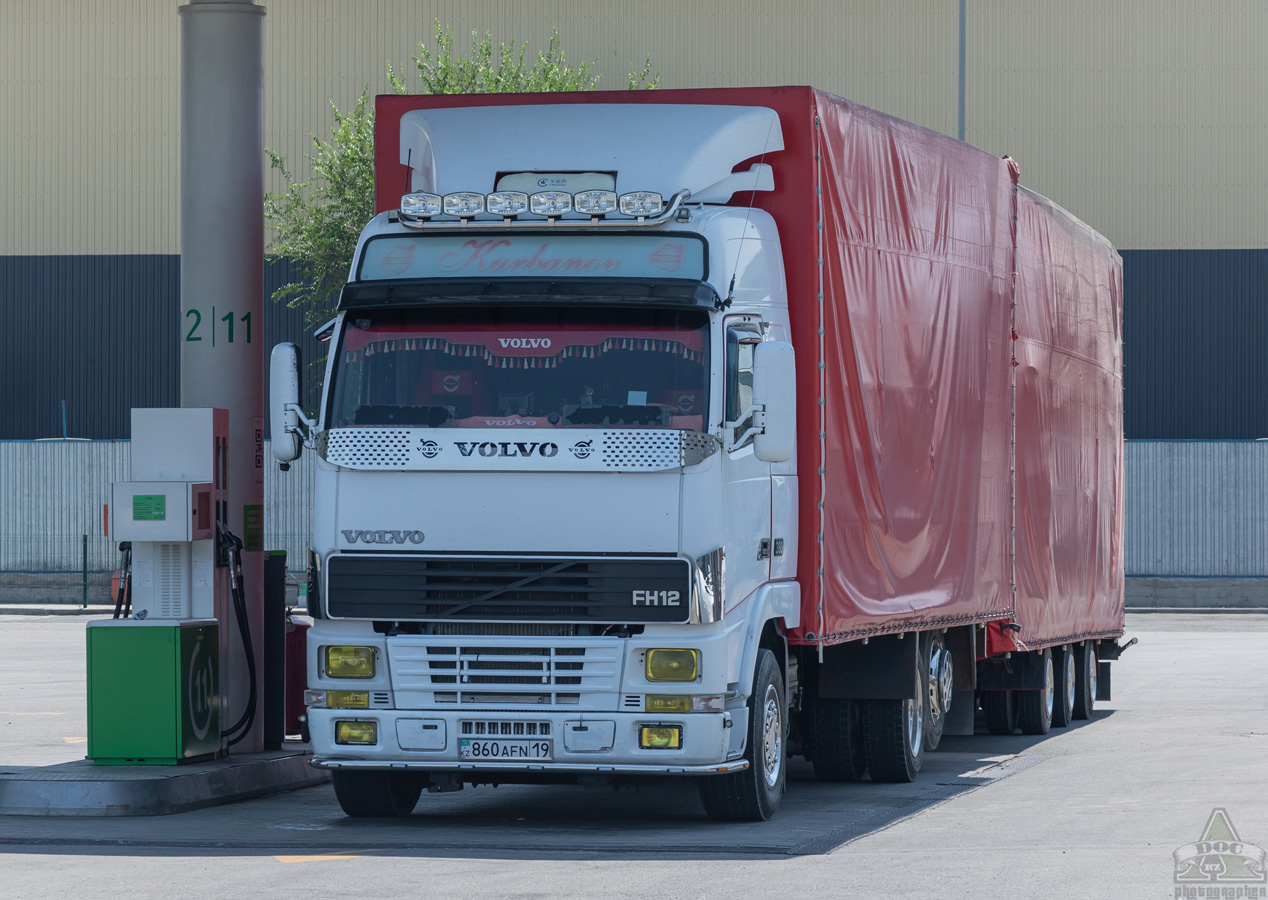 Жетысуская область, № 860 AFN 19 — Volvo ('1993) FH12.380