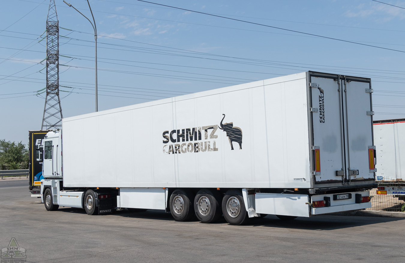 Жетысуская область, № 32 ACM 19 — Schmitz Cargobull S.KO (SCB*S3B) общ.мод