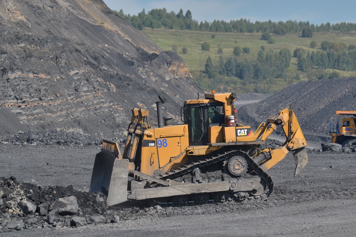 Кемеровская область, № 98 — Caterpillar D9