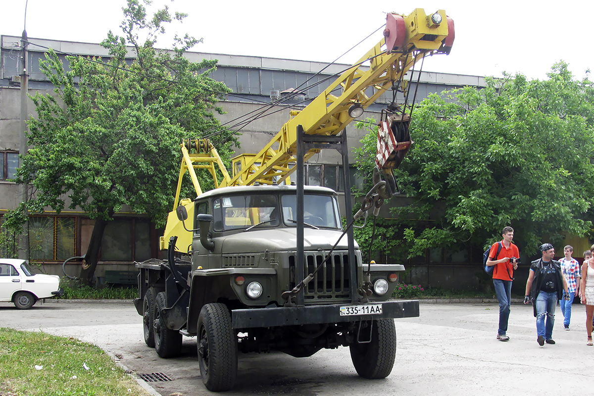 Днепропетровская область, № 335-11 АА — Урал-4320-01