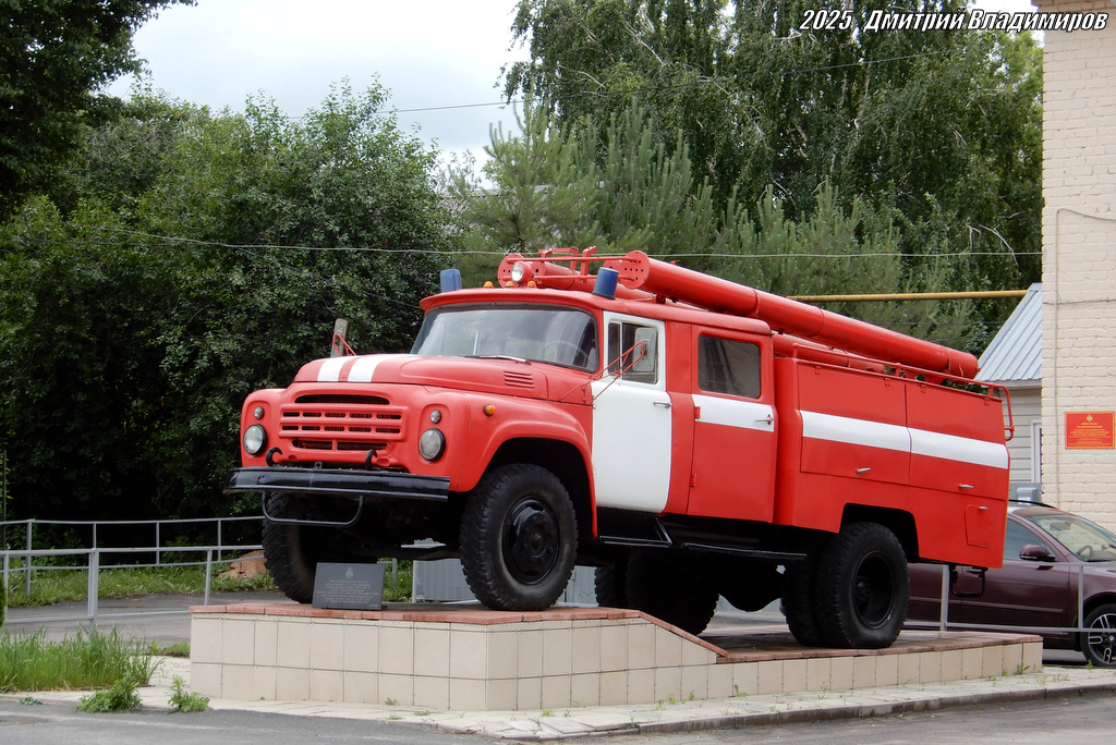 Орловская область, № (57) Б/Н 0051 — ЗИЛ-130; Орловская область — Автомобили без номеров; Орловская область — Автомобили на постаментах; Техника на постаментах, памятники (Орловская область)