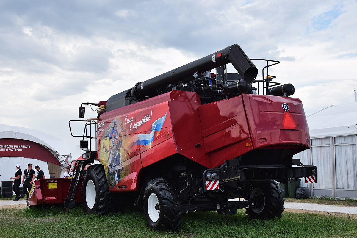 Волгоградская область, № (34) Б/Н СТ 0168 — КЗС-1218 "Палессе GS12"; Волгоградская область — День поля 2025; Новая техника (Волгоградская область)