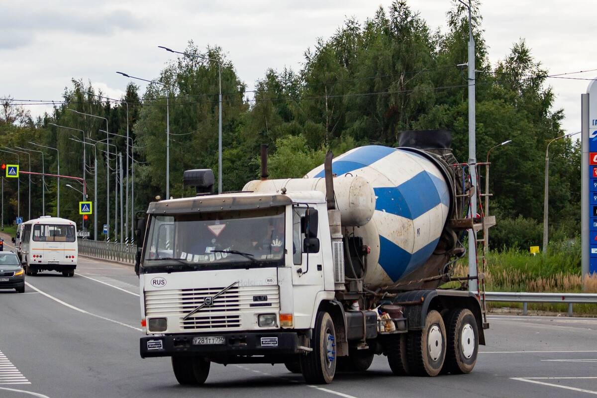 Московская область, № У 281 ТТ 750 — Volvo FL10
