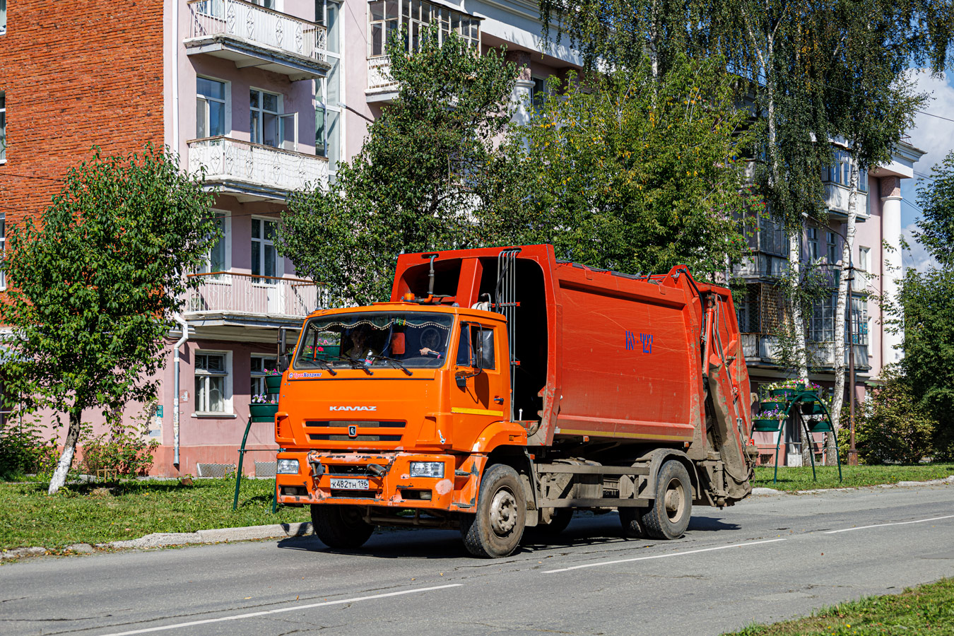 Свердловская область, № К 482 ТН 196 — КамАЗ-53605-A5(48)