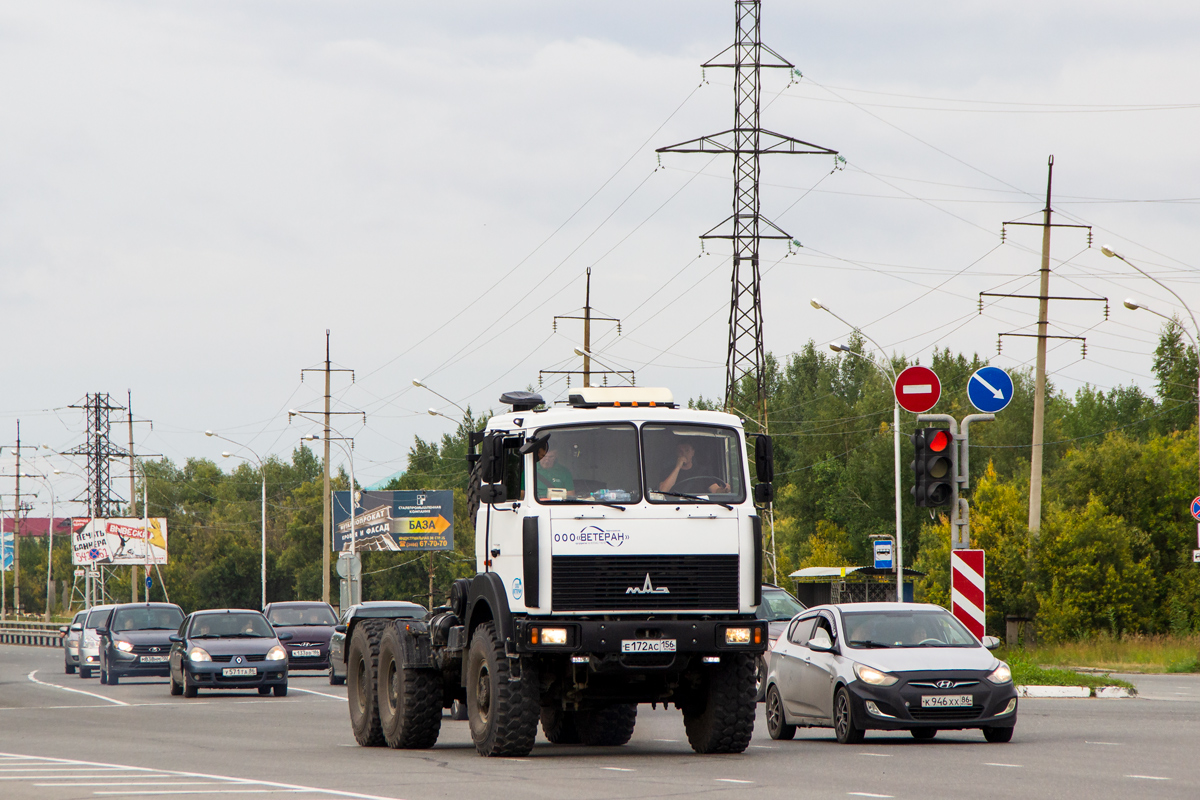 Оренбургская область, № Е 172 АС 156 — МАЗ-6317F9