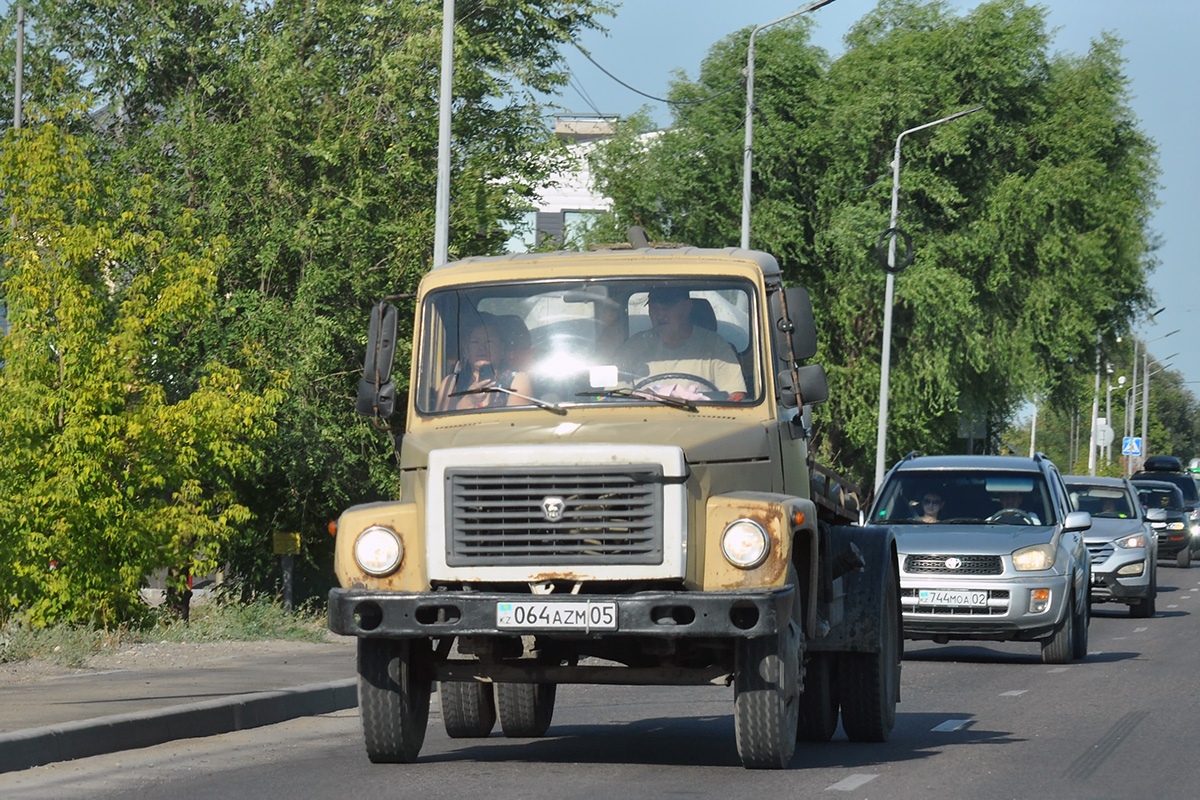 Алматинская область, № 064 AZM 05 — ГАЗ-3307