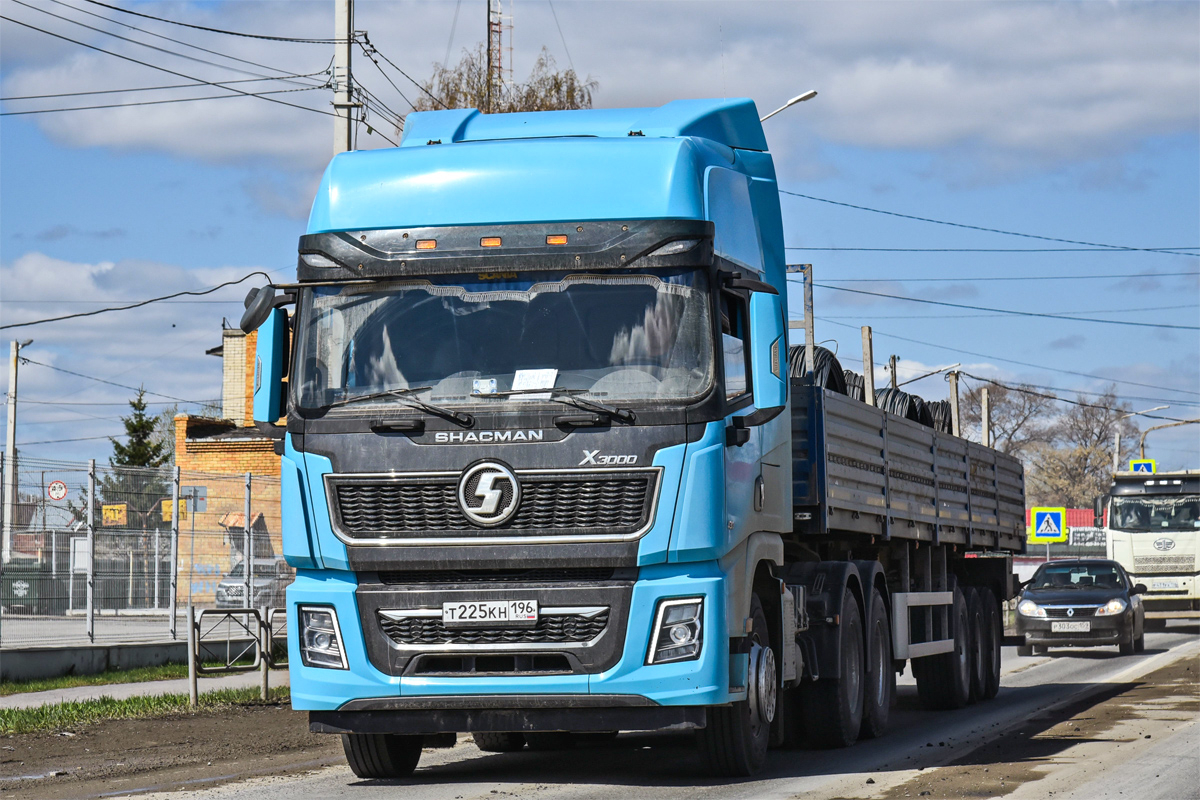 Свердловская область, № Т 225 КН 196 — Shaanxi Shacman X3000 SX4258