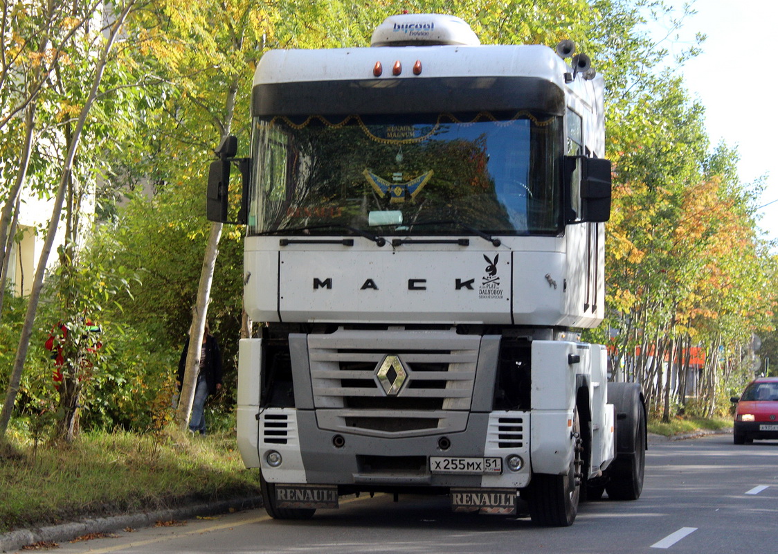 Мурманская область, № Х 255 МХ 51 — Renault Magnum E-Tech ('2001)