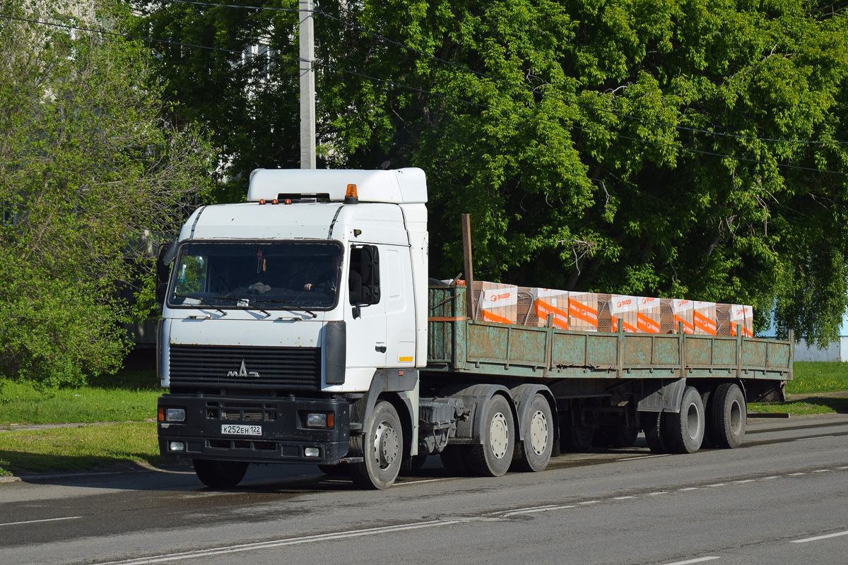 Алтайский край, № К 252 ЕН 122 — МАЗ-6430A8