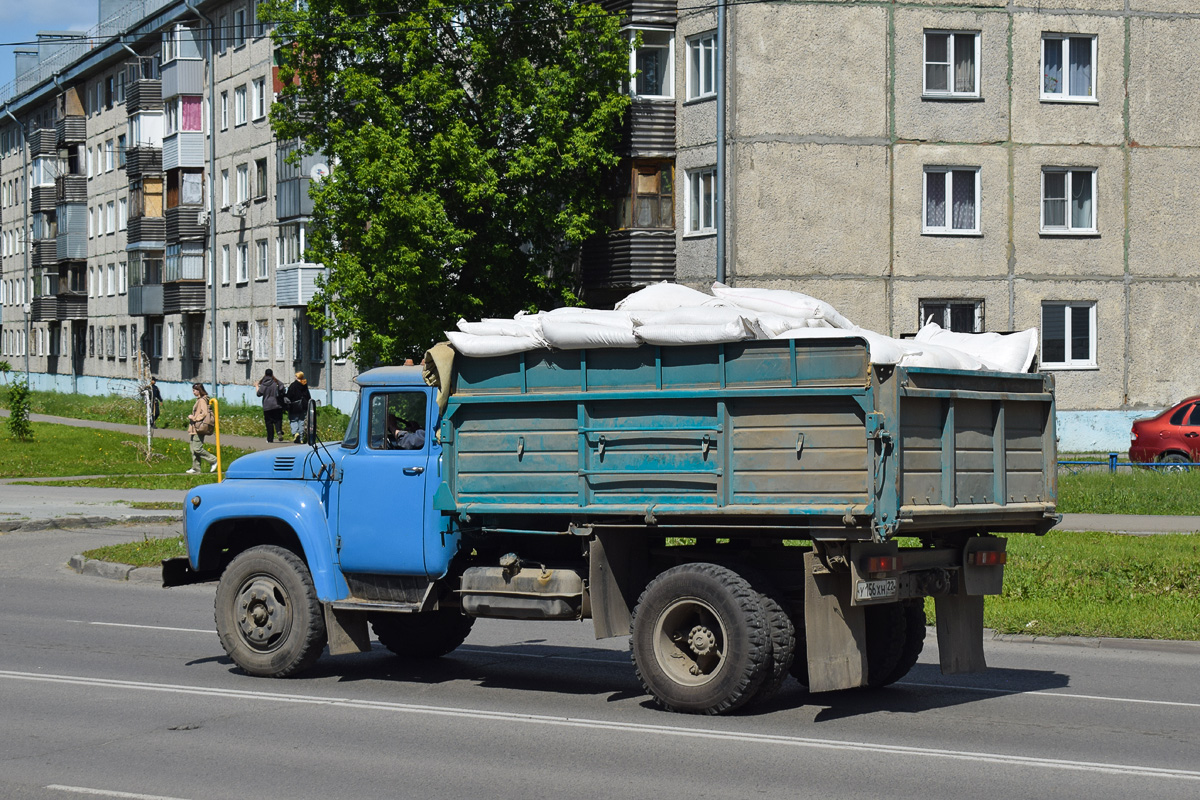 Алтайский край, № У 156 ХН 22 — ЗИЛ-130Б2