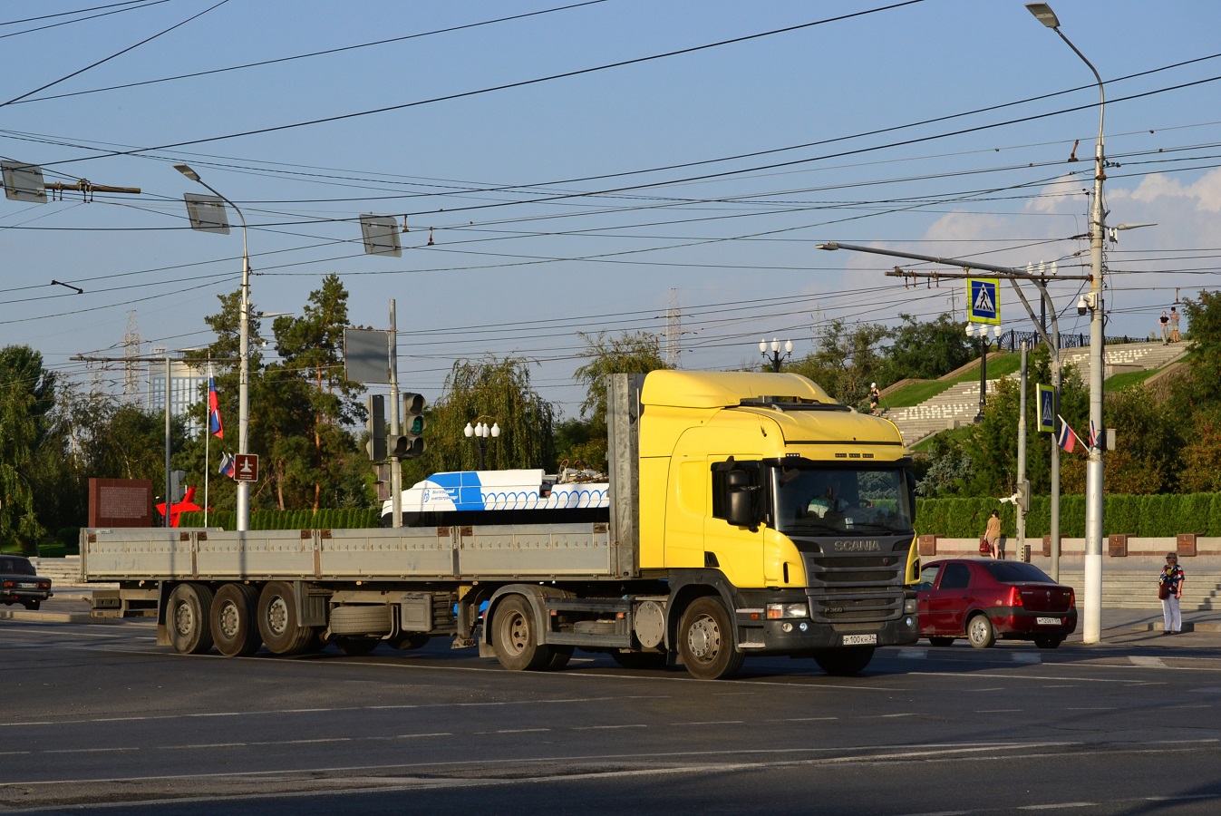 Волгоградская область, № Р 100 КН 34 — Scania ('2011) P360