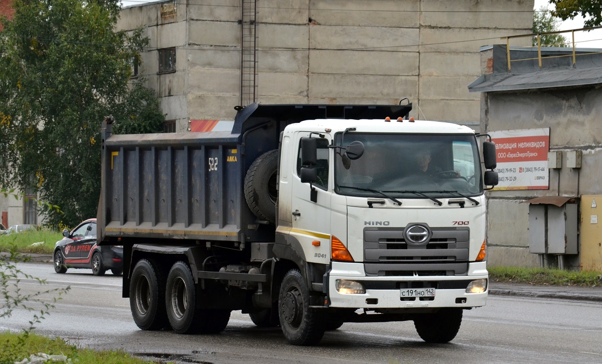 Кемеровская область, № 522 — Hino 700