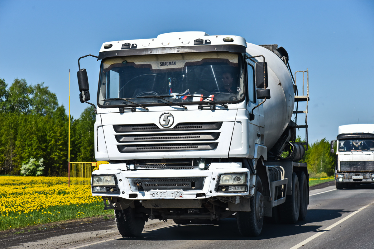 Тюменская область, № О 925 НТ 72 — Shaanxi Shacman F3000 SX525x