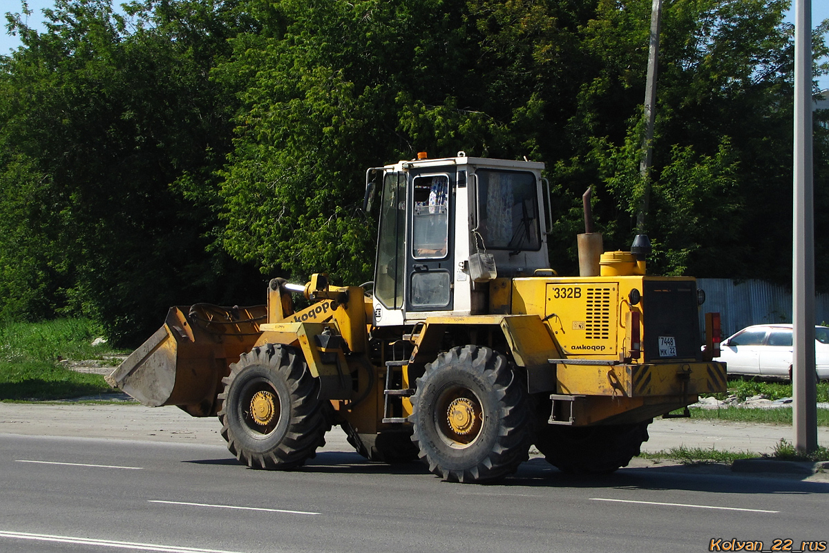 Алтайский край, № 7448 МК 22 — Амкодор-332В