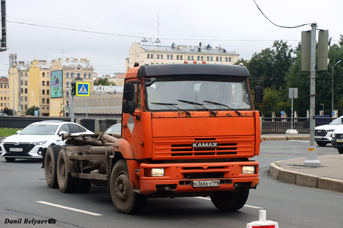 Санкт-Петербург, № А 366 ЕУ 198 — КамАЗ-6520-60
