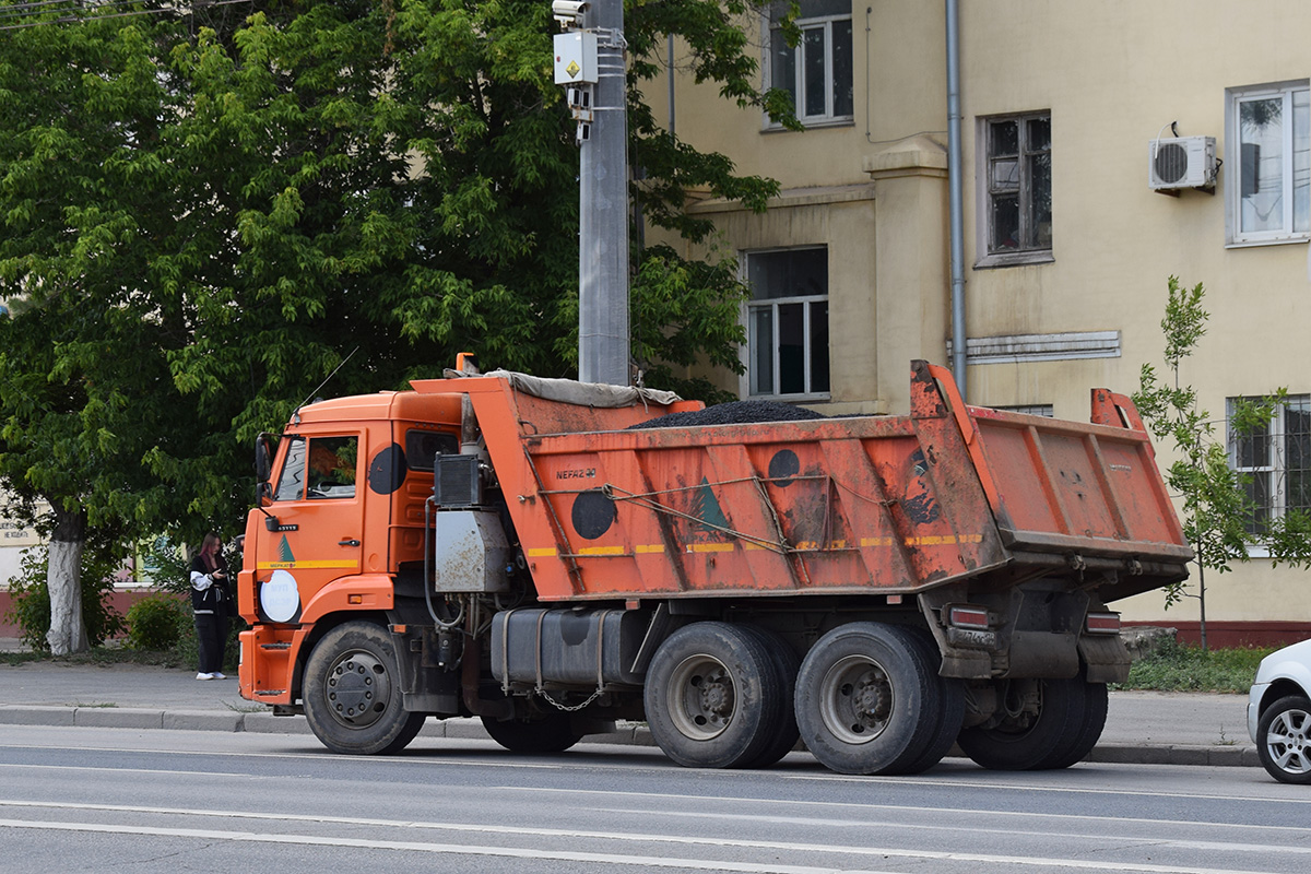 Волгоградская область, № Е 474 ОС 134 — КамАЗ-65115-L4(19)