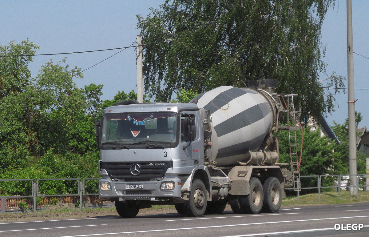 Витебская область, № 3 — Mercedes-Benz Actros ('2003) 3332