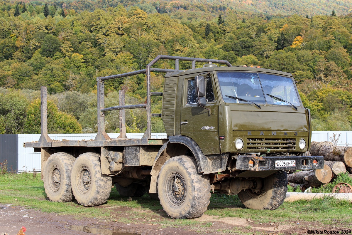 Адыгея, № Е 006 КМ 01 — КамАЗ-43105