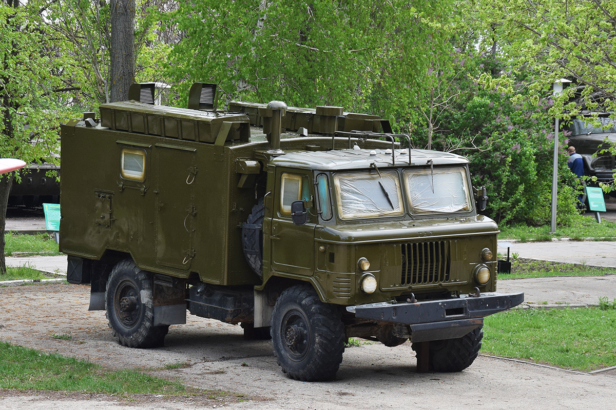 Саратовская область, № (64) Б/Н 0044 — ГАЗ-66 (общая модель); Саратовская область — Автомобили без номеров; Саратовская область — Автомобили на постаментах