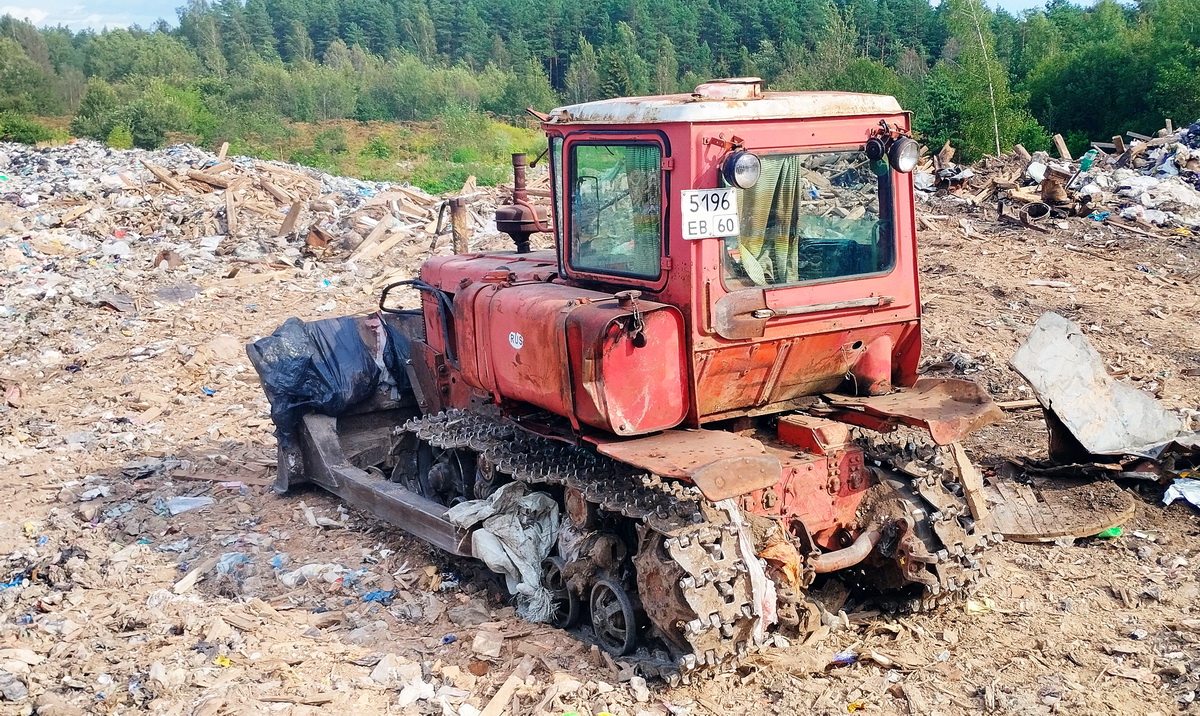 Псковская область, № 5196 ЕВ 60 — ДТ-75М (ВгТЗ)