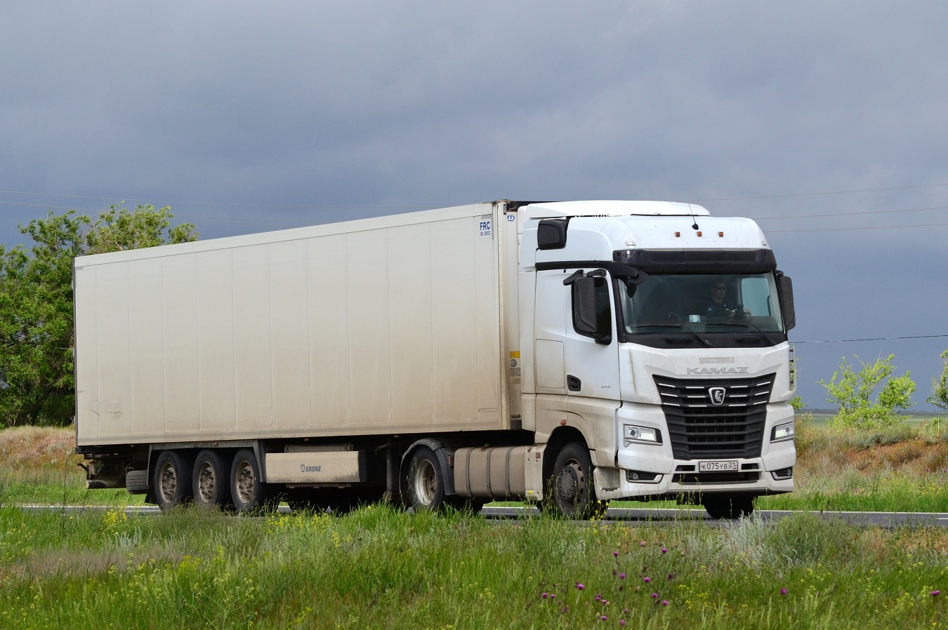 Чувашия, № К 075 УВ 21 — КамАЗ-54901-92