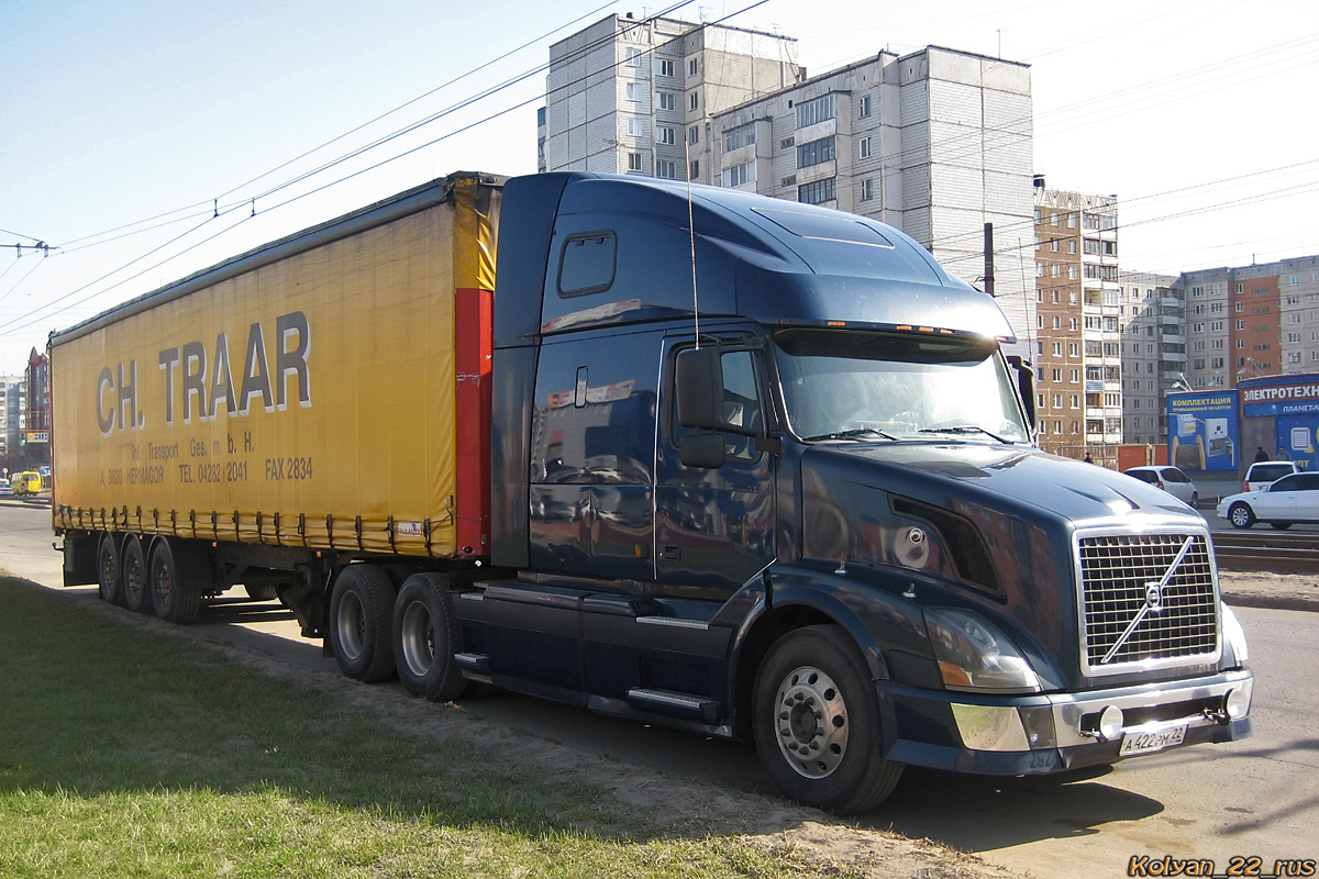 Алтайский край, № А 422 РМ 22 — Volvo VNL670