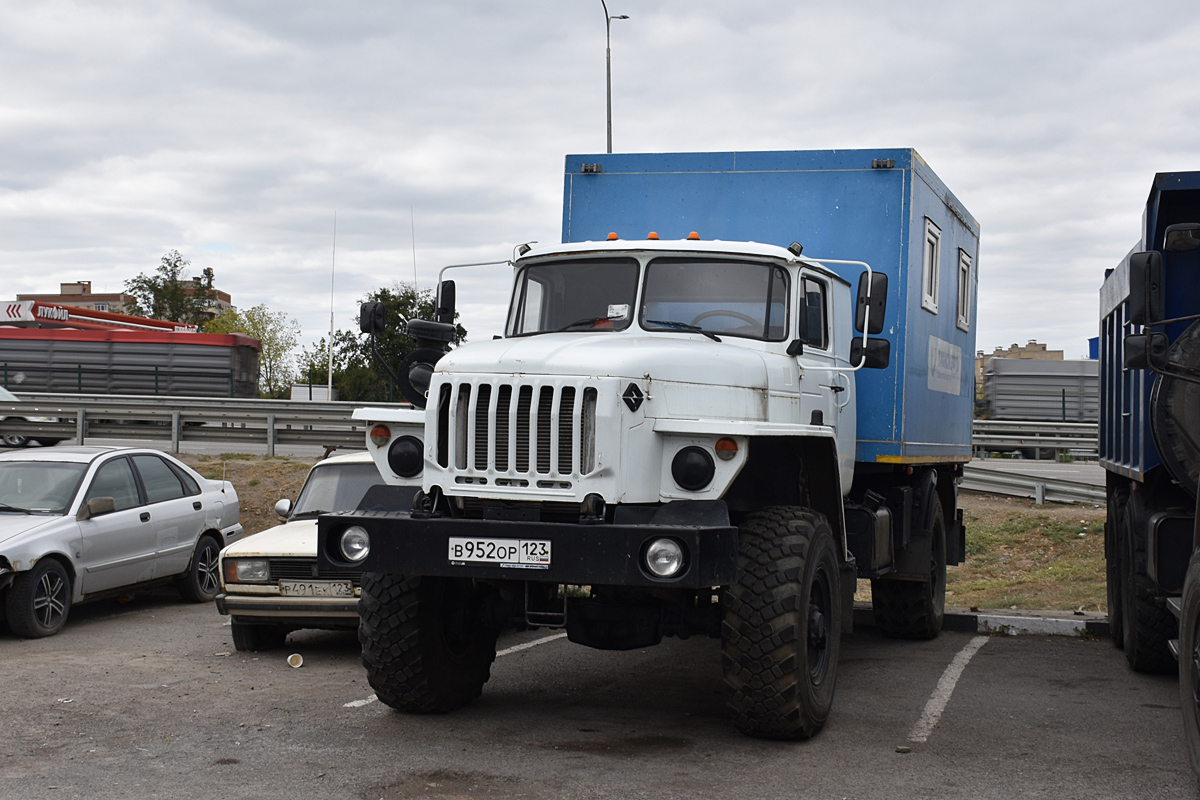 Краснодарский край, № В 952 ОР 123 — Урал-43206-61